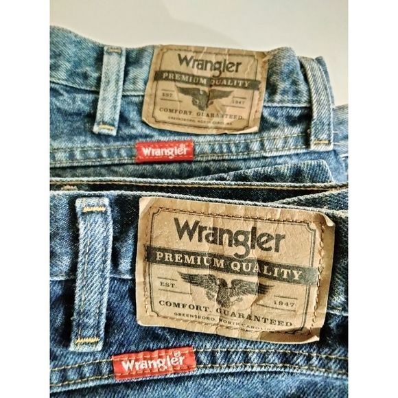 Two Pair of Wrangler Plus Size Jeans - Picture 2 of 7
